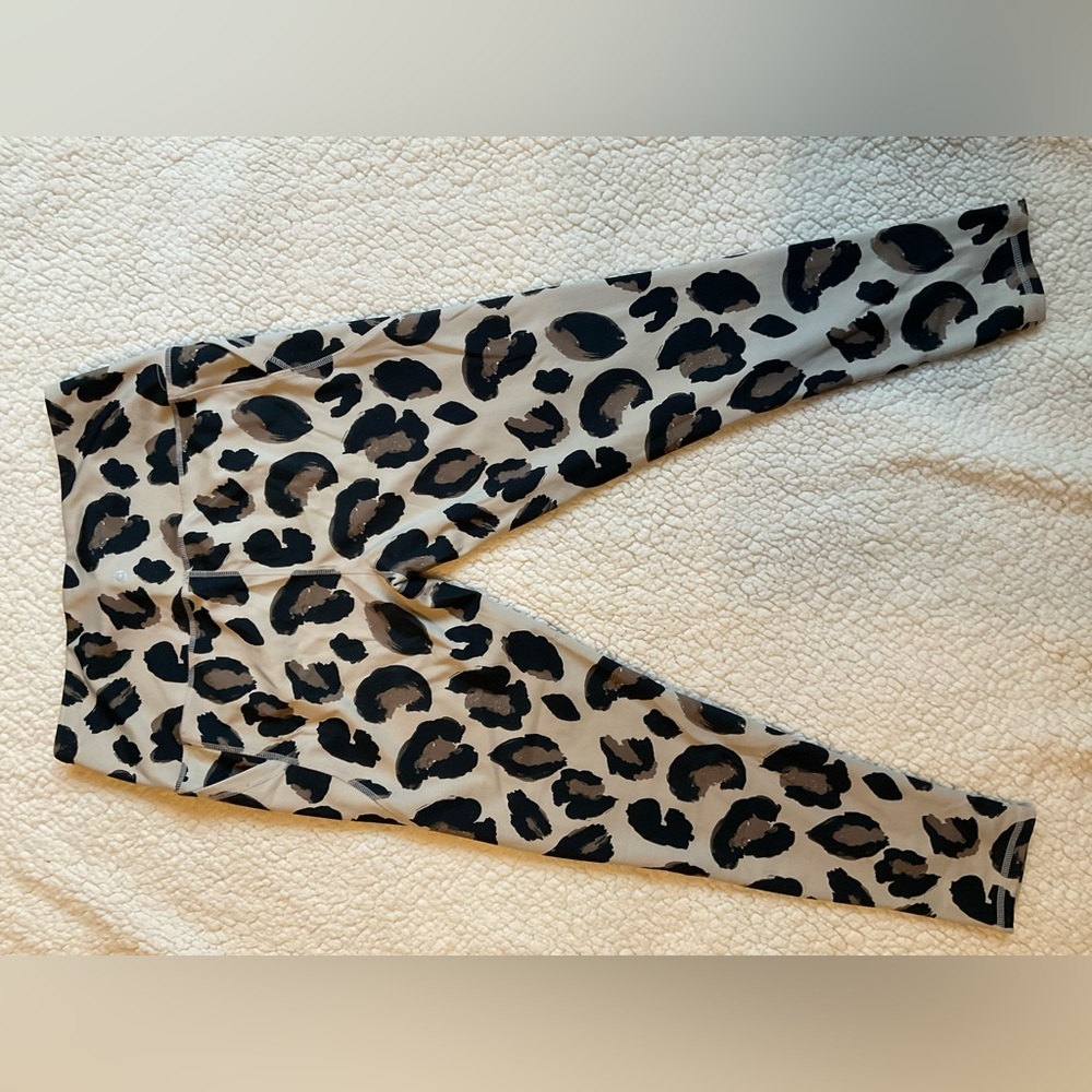 Large leopard print leggings - Picture 2 of 2